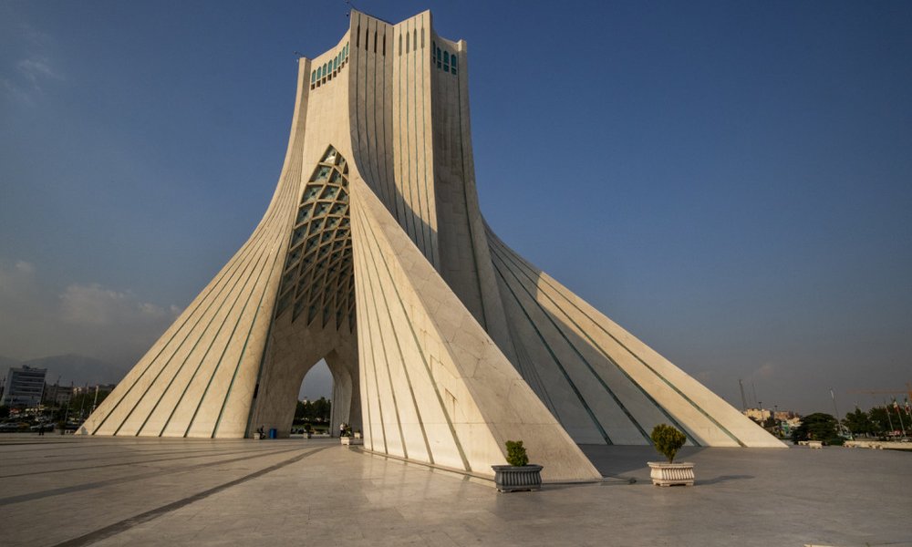 Iran Xpress - 10676.jpg