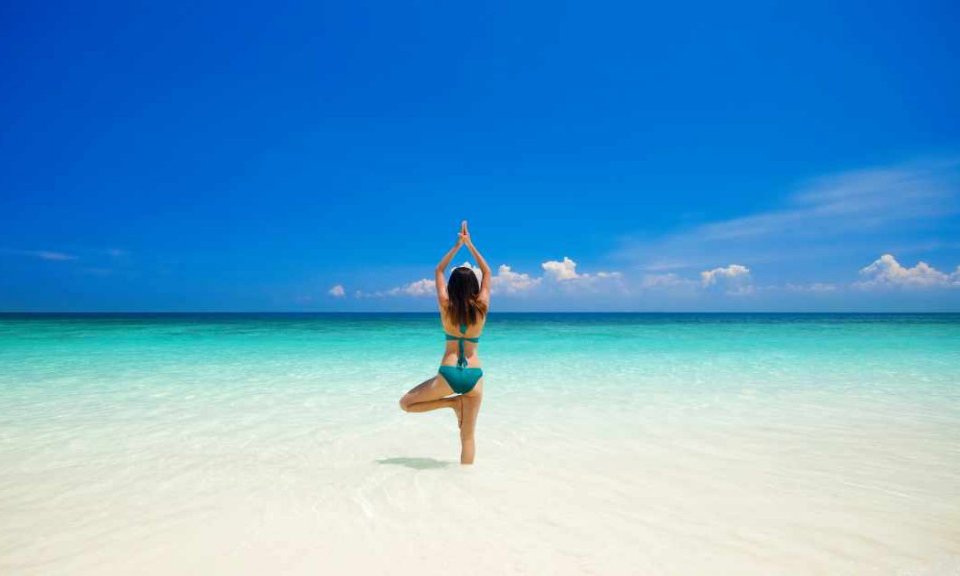 10906Joga Maldivi