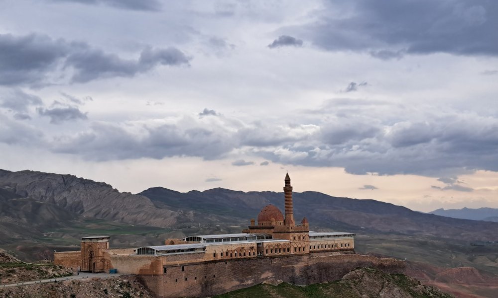 Palača İshak Pasha.