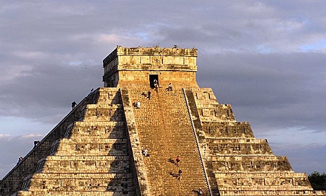 Ostaline majevske civilizacije v Chitchen Itzi