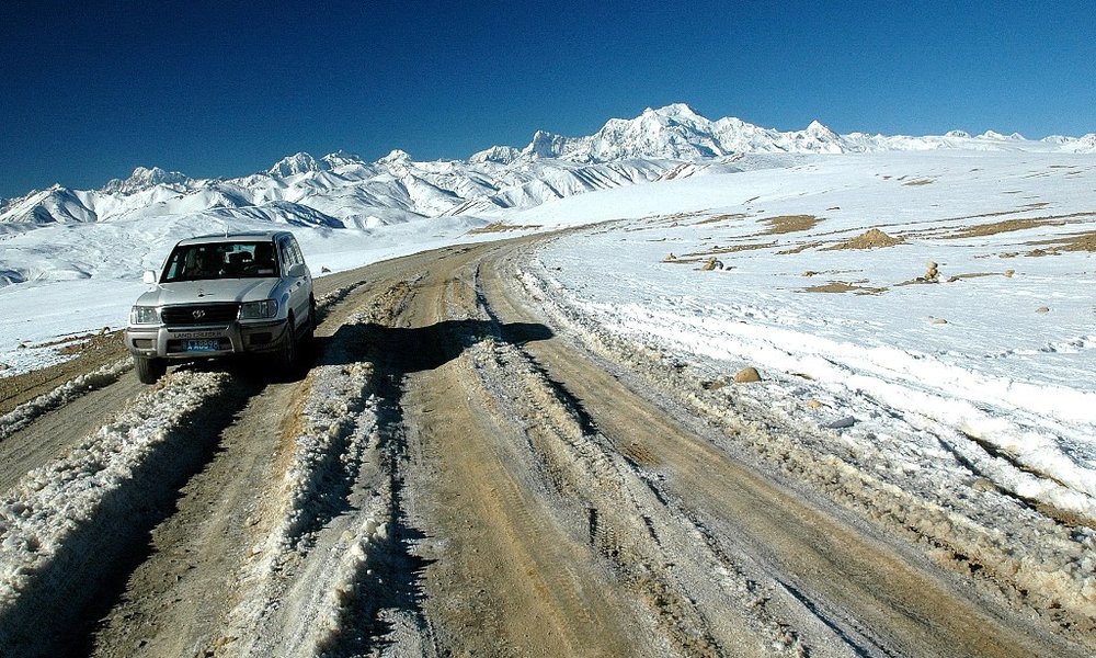 Na pot po Tibetu gremo z jeepi
