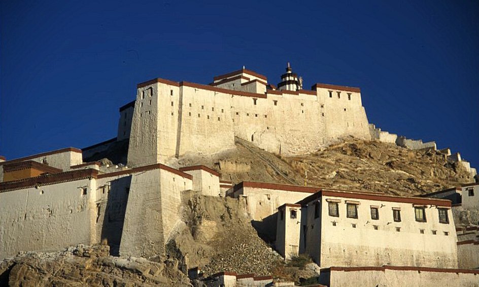 Utrdba (dzong) nad Gyantsejem