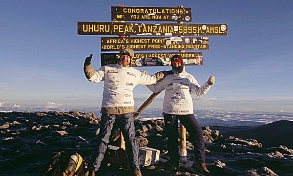 Na vrhu Kilimanjara, skoraj 5895m nad morjem