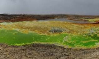 Bizarni Dallol, z mini gejzirčki in psevdo barvami