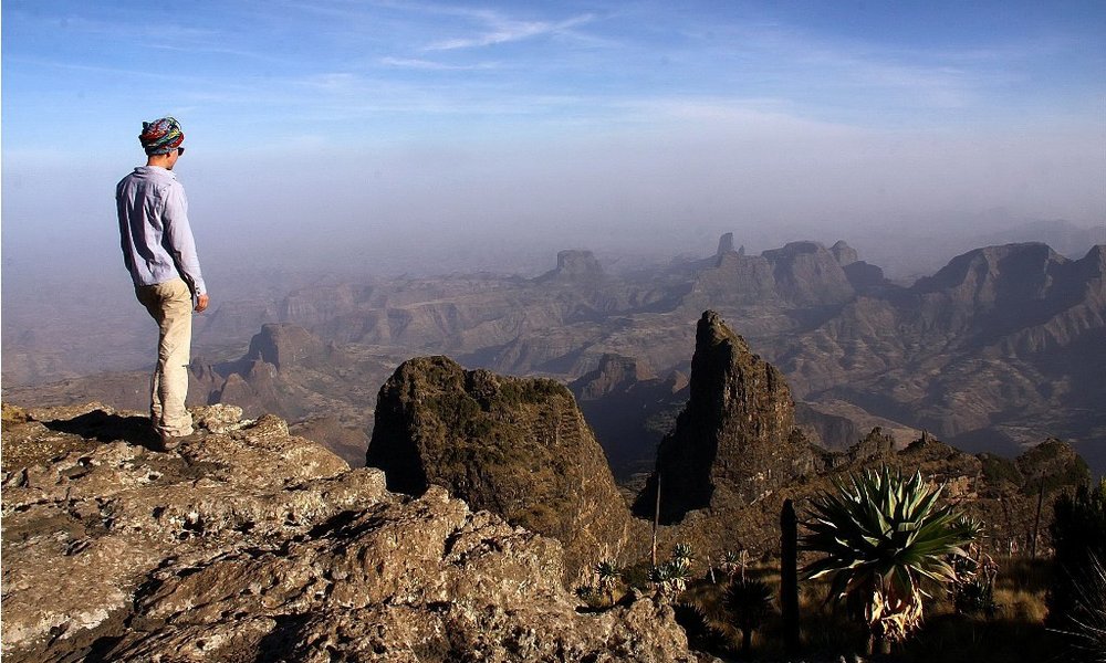 Prelepi pogledi z roba mizastih gora