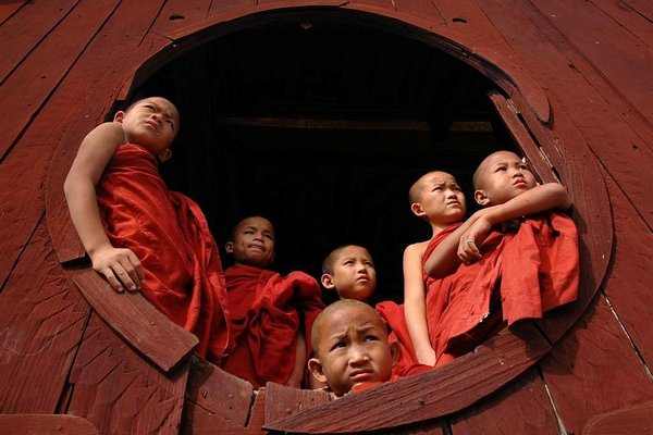 Mladi wannabe menihi, Burma