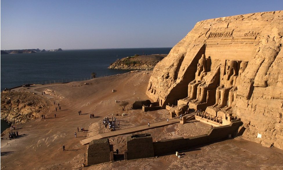 Abu Simbel, svetišče na bregu Naserjevega jezera