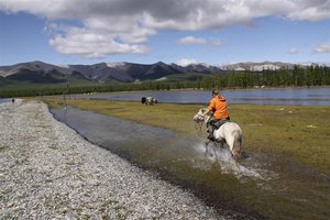 Filipini in Mongolija (tudi s konji) - 3929.jpg