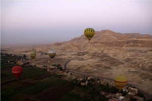 Z balonom nad Luxorjem, Egipt