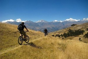 Kolesarsko ogrevanje v Cordilleri Negri