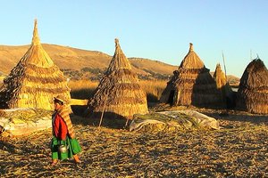 Na plavajočih otokih jezera Titicaca