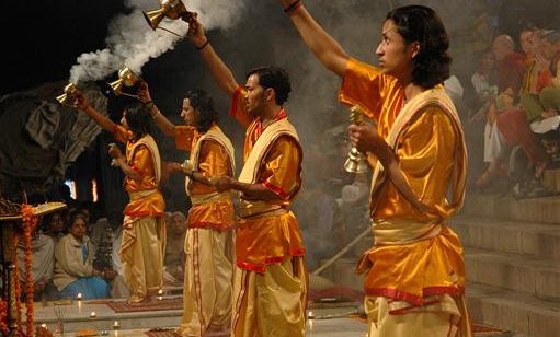 Sveta puja za Ganges, Varanasi