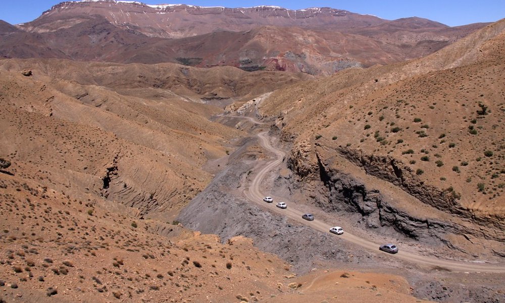 Prečenje Atlasa in karavana naših avtomobilov