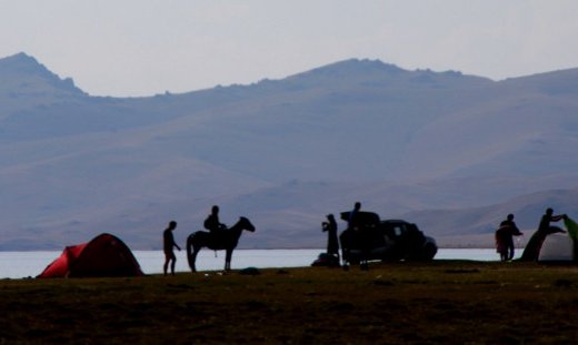 Kirgizija (Kirgistan) in Kel Suu - 5982.JPG