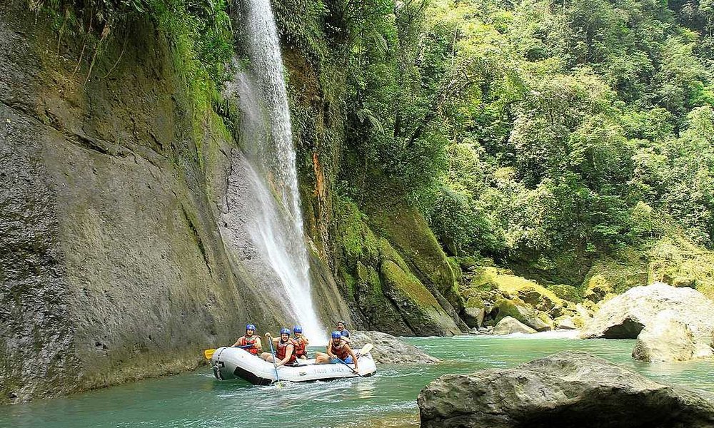 Rafting po krasni pokrajini, stopnje 2-3 (primeren za vse) ali 4-5 (za tiste z jajci)