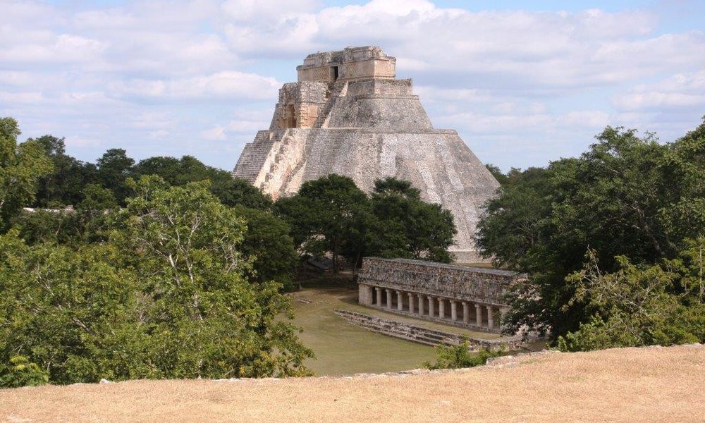 Čarovnikova piramida, Uxmal