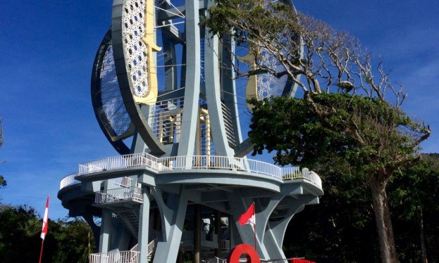 Sumatra z orangutani (Indonezija) - 7227.jpg