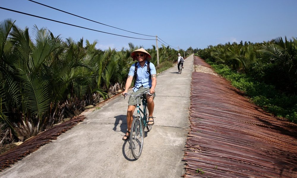 S kolesom po Vietnamu