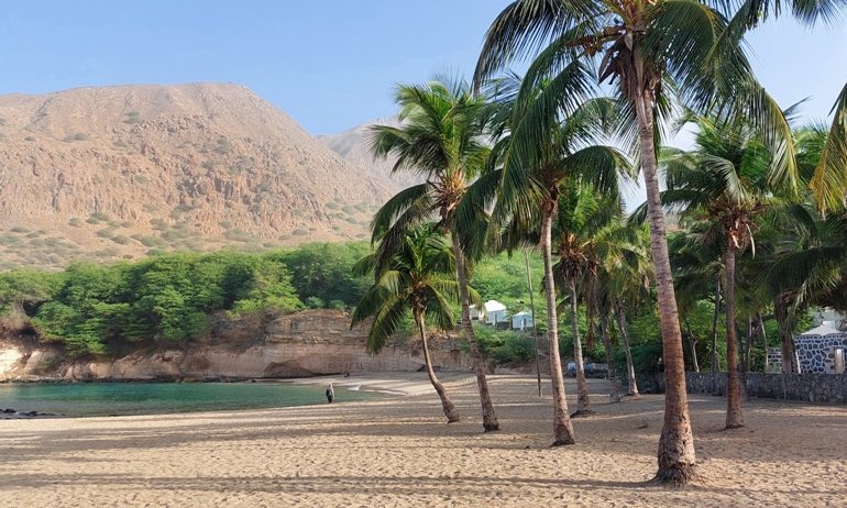 Zelenortski otoki, od otoka do otoka - 9806.jpg