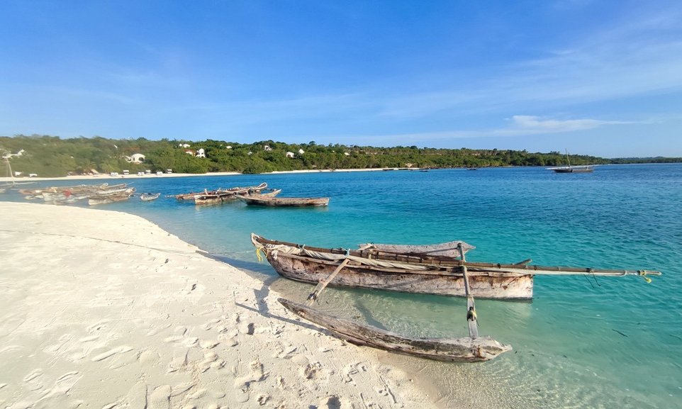 TanzanijaL: lov s Hadzabami, trek z Masaji, safari in Zanzibar - 9969.jpg