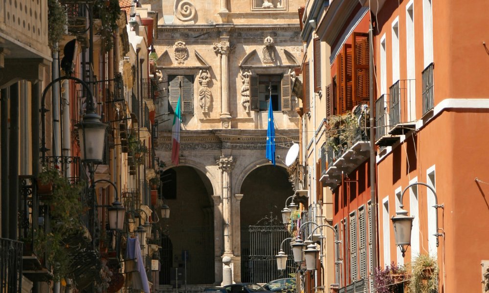 laura-lugaresi-MY3sYLsoyA8-unsplash