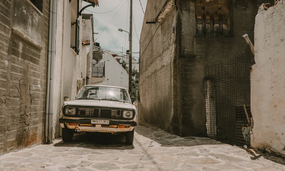 otok odkrivamo z najetimi avtomobili