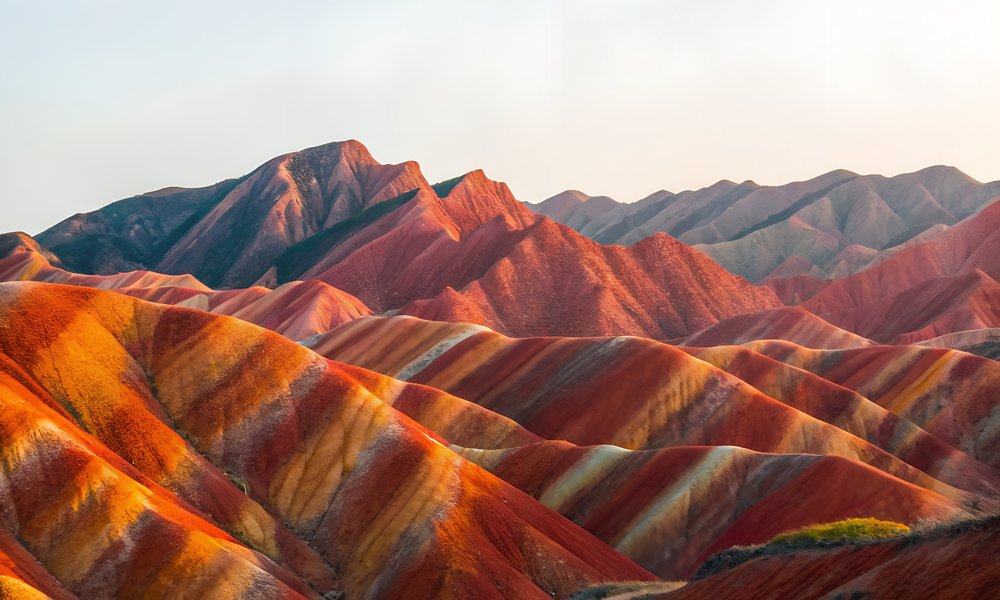 vecteezy_colorful-rainbow-mountains-at-sunrise-in-china_69101655